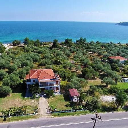 αθηνά * Κοίνυρα