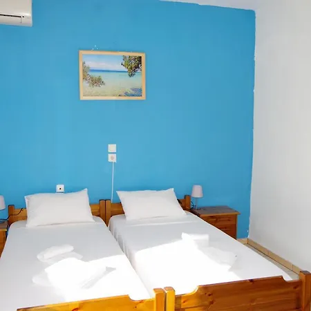 αθηνά Ξενοδοχείο Κοίνυρα