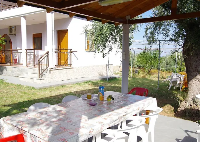 호텔 Athina 코이니라