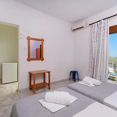 Athina Hotel *