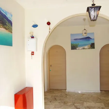 Athina Villa * Koinira