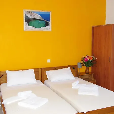 Athina Villa Hotel