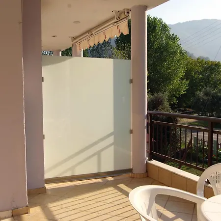 Athina Villa Hotel *